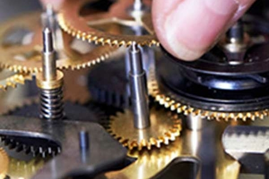 SBS Feintechnik Uhrwerkstechnik